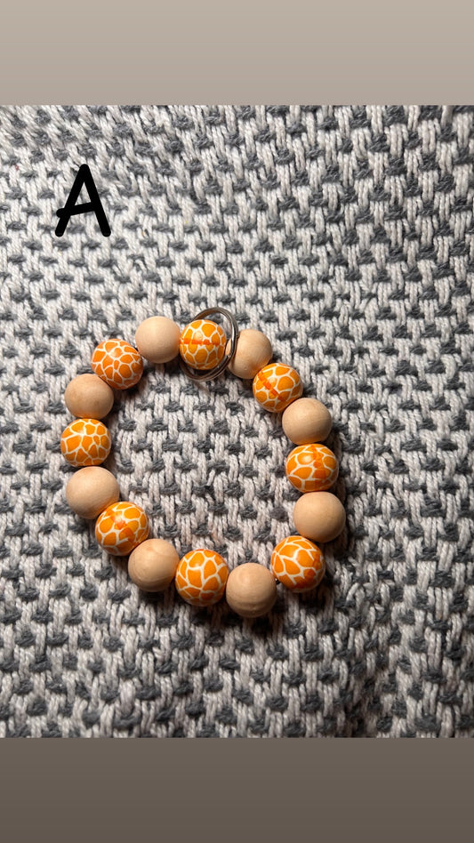 Round animal print keychains