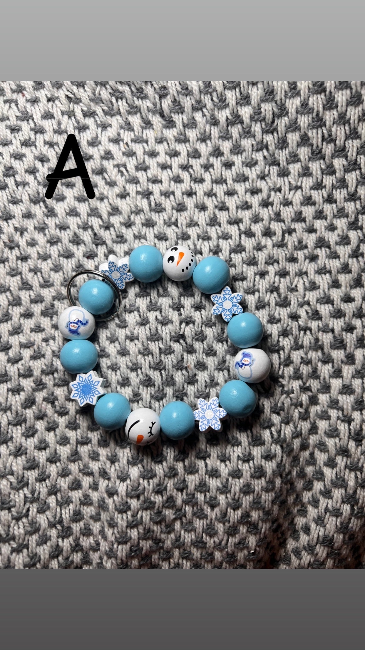 Round Christmas Keychains